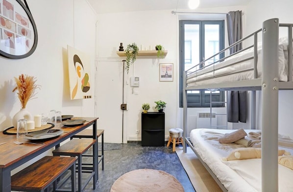 Wi-Fi gratuit, draps fournis