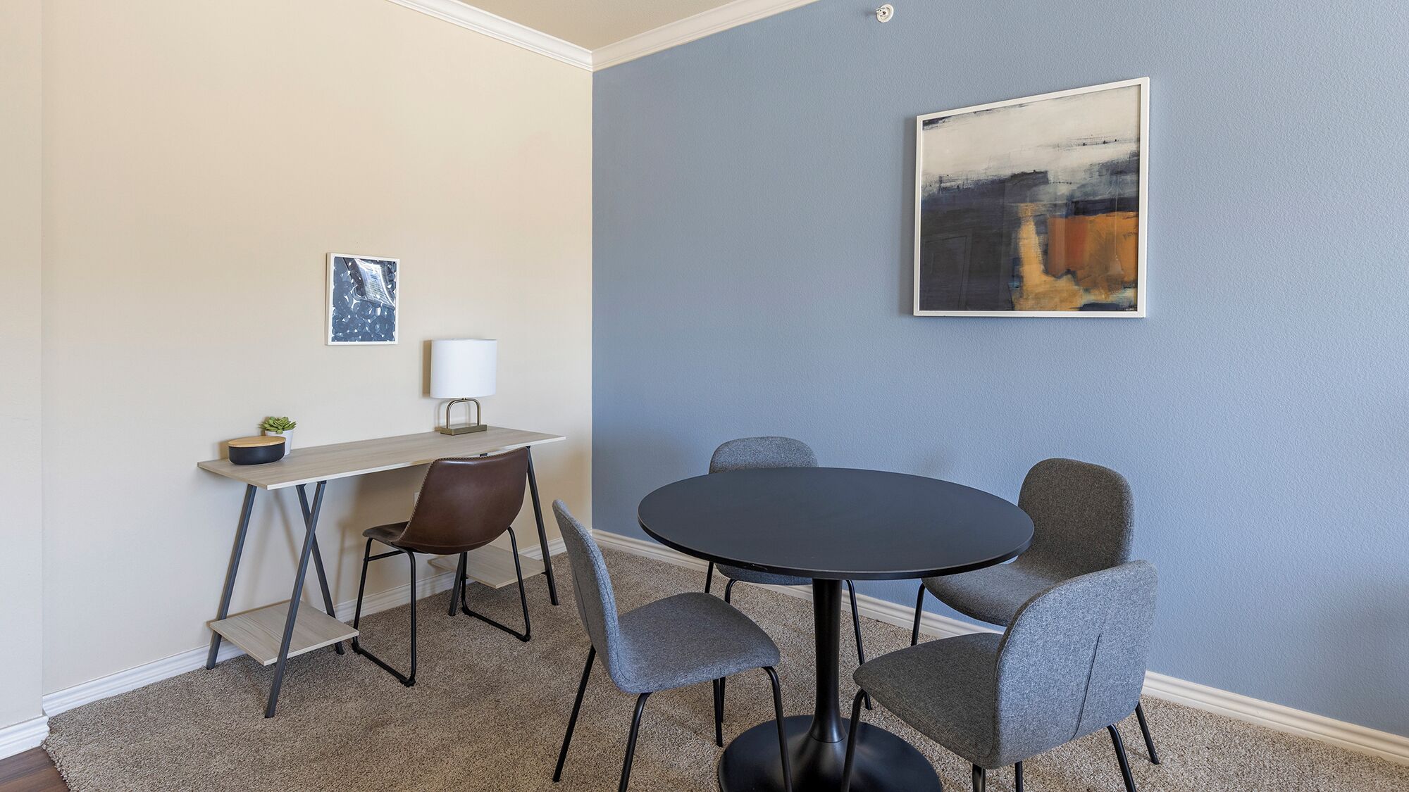 Apartment (2 Bedrooms)