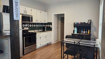 Microondas, horno y parrilla de estufa