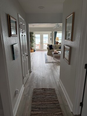 Smart TV - Waterfront Retreat w/ Private Dock & Sunset Views—Walk to Pensacola Beach (Pensacola Beach)