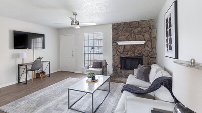 Landing Apartments near Southridge