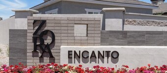 Landing Apartments Phoenix - Maryvale Village