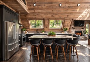 Fridge, microwave, oven, stovetop - Stylish A-Frame Escape • Secluded, HotTub, FirePit (Mccaysville)