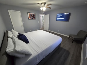 2 bedrooms, iron/ironing board, free WiFi, bed sheets