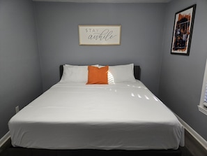 2 chambres, fer et planche à repasser, accès au Wi-Fi (inclus)