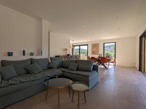 Living area - Villa "Ô Bord de Mer (Conca)