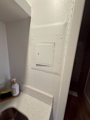Interior - Trendy Urban Chic Studio with Free Parking (Miami)
