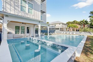 Pool - The Grand 30A - Luxury Home in 30A Suitable for Beach Retreats & Large Groups (Santa Rosa Beach)