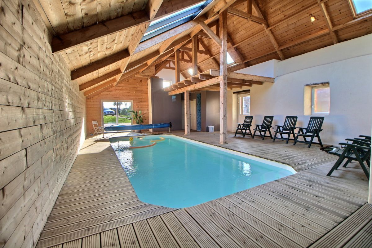 Innenpool, beheizter Pool