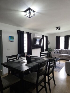 Dining - Escape to Paradise: Oceanview Retreat in Arecibo (Arecibo)