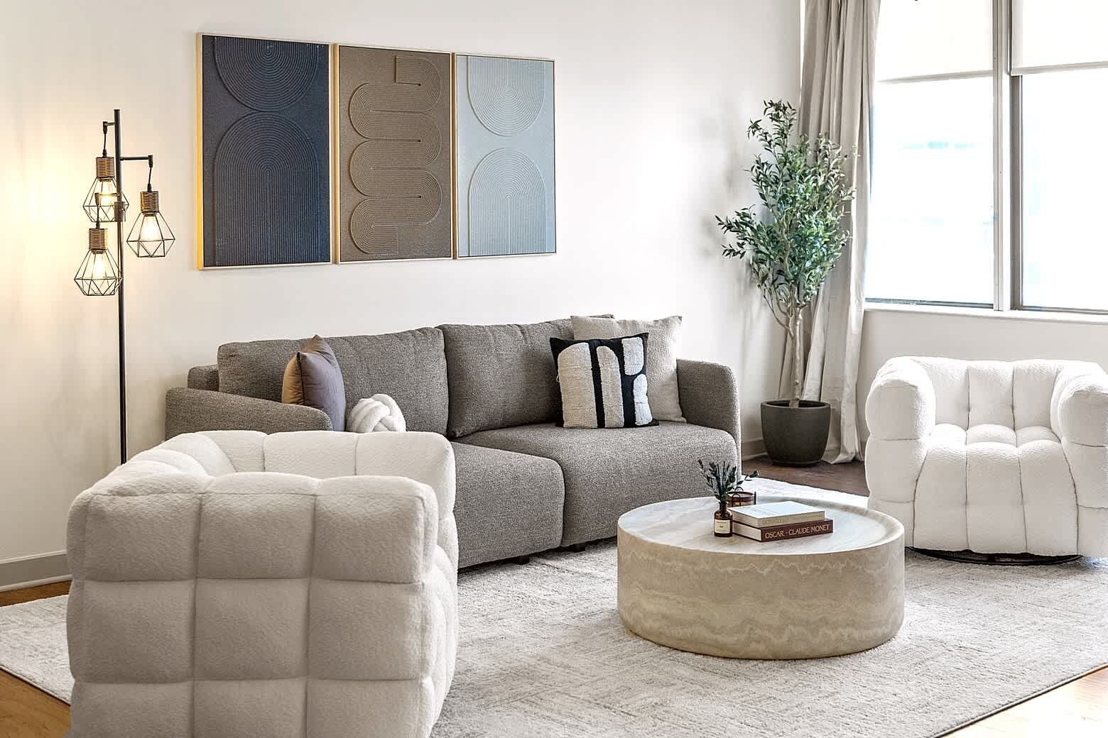 テレビ、書斎 / ワークスペース