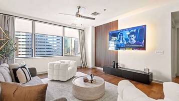 Televisión y oficina