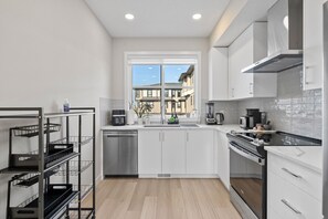 Unclassified image, 3 of 41, button - Family Townhouse + Trails & Lake Nearby (Chestermere)