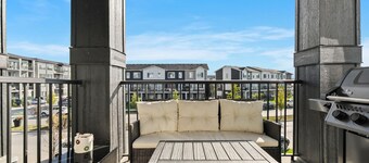 Family Townhouse + Trails & Lake Nearby