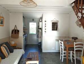 TV - Maisonette 3 rooms 4 people 200 m from the beach (SARZEAU)