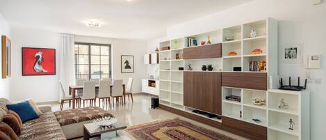 Apartamento, 3 quartos, cozinha, vista para a cidade | Área de estar