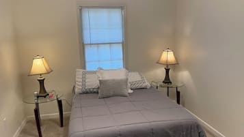 Fer et planche Ă repasser, Wi-Fi, draps fournis