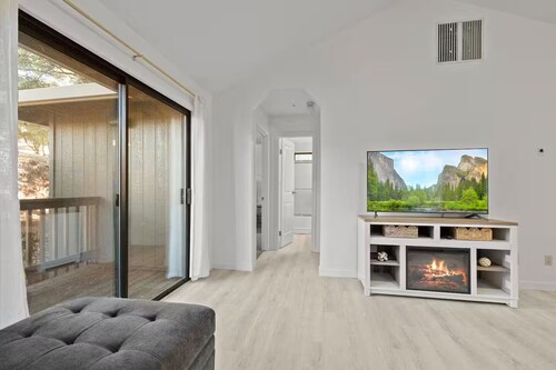 Game Room, 8 guests- Lake, Yosemite, Sonora nearby