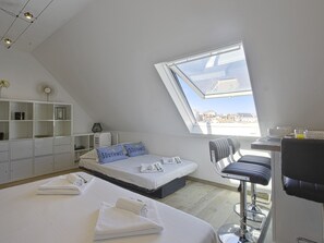 WiFi, bed sheets - Studio Victoria - Welkeys (Biarritz)