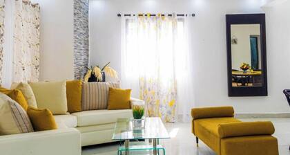 LOVELY 3 BEDROOM APARTMENT OCEAN FRONT WITH POOL IN CALETA BEACH.