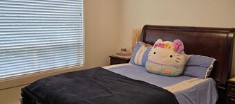 Bright Private Room in Echo Valley Home