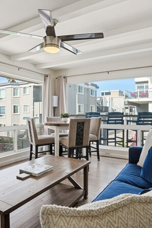 Interior - Oceanview Mission Beach Compound • Balcony, Patio, Fire Pit, BBQ • Steps to Sand (San Diego)