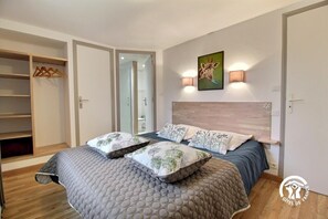 3 bedrooms, iron/ironing board, travel crib, free WiFi - Ti Floranges - PLUVIGNER (PLUVIGNER)