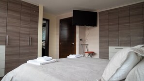 Bügeleisen/Bügelbrett, WLAN, Bettwäsche