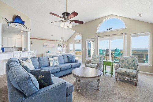 Wink Shores | Oceanfront | Private Pool, Hot Tub, and Dog Friendly