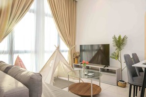 Apartment (2 Bedrooms) | Interior - 2BR Apt Space Residency Near KSL CIQ JB (Johor Bahru)