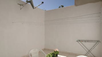 Apartment, 2 Bedrooms, Kitchen | Terrace/patio