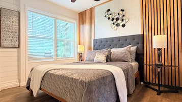 Tabla de planchar con plancha, Internet, ropa de cama