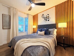 1 室のベッドルーム、アイロン / アイロン台、旅行用ベビーベッド、WiFi (無料)