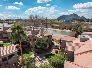 Property grounds - Villa Antigua with Resort-Style Pool, Spa, Tennis in Scottsdale Old Town (Scottsdale)