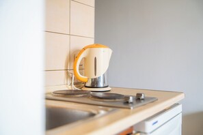 Fridge, stovetop - Kołobrzeg Brylantowa Sea Studio #5 (Kołobrzeg)