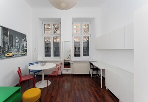 Dining - Cracow City Centre Apartment (Kraków)