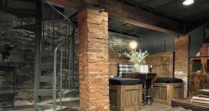 4-bedroom Row Home with Speakeasy Style Bar In the Heart of Downtown Frederick