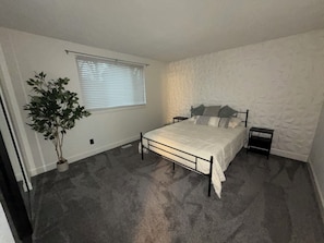 4 habitaciones, wifi gratis y ropa de cama