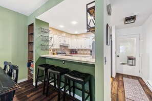 Fridge, microwave, oven, stovetop - SunRiver Condo Close to BC & Vail - Pet Friendly (Avon)