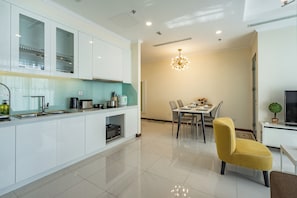 Iron/ironing board, free WiFi - CHIP STAY 2 BEDROOM (ho chi minh)