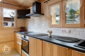 Fridge, microwave, oven, stovetop - LE PETIT SAINT BERNARD (SAINTE FOY TARENTAISE)