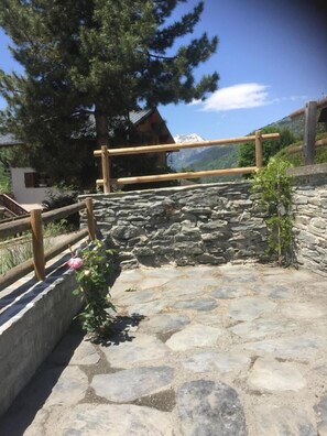 Property grounds - LE PETIT SAINT BERNARD (SAINTE FOY TARENTAISE)