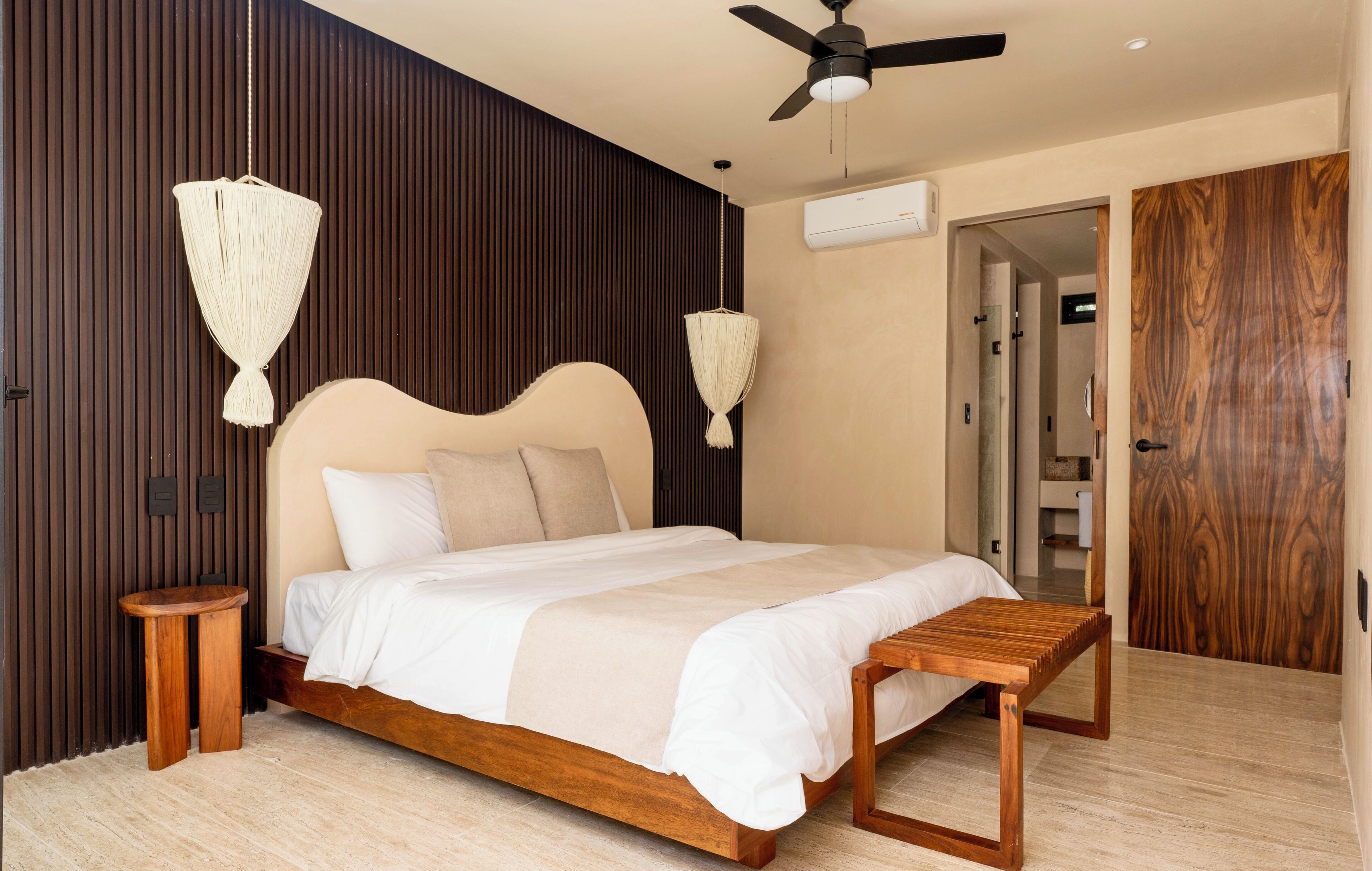 Tallelokero huoneessa, ilmainen Wi-Fi