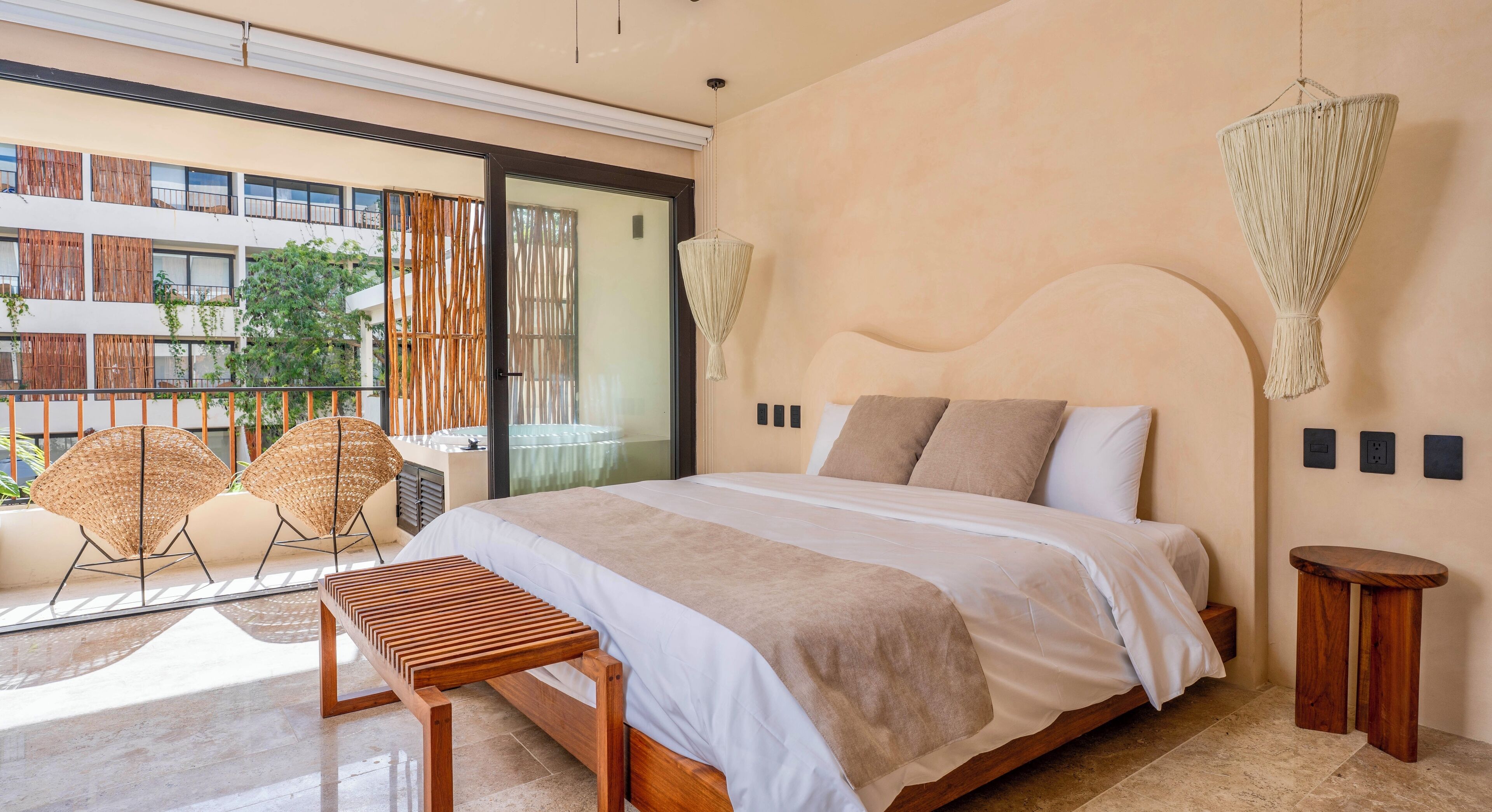 Superior-huoneisto, näköala puutarhaan | Tallelokero huoneessa, ilmainen Wi-Fi