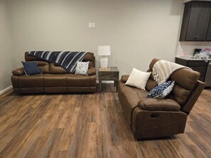 Living area - Parks and Trails • Pet Friendly • 3 Queen BR (Hallsville)