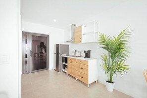Interior - NEW Studio w/Private Pool  Patio  Close to Beach (Noord)