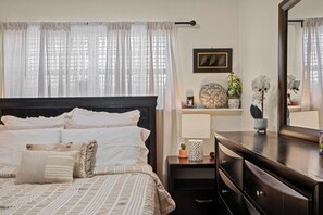 Iron/ironing board, WiFi, bed sheets