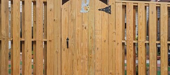 Fireplace • BBQ Grill • Patio • Treadmill