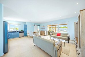 Interior - NEW 3BR Villa Pool  Palapa  BBQ  Outdoor Dining (Noord)
