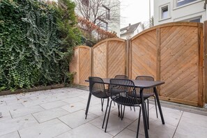 Outdoor dining - Blueground | Enge, terrace, nr Lake Zurich (Zurich)